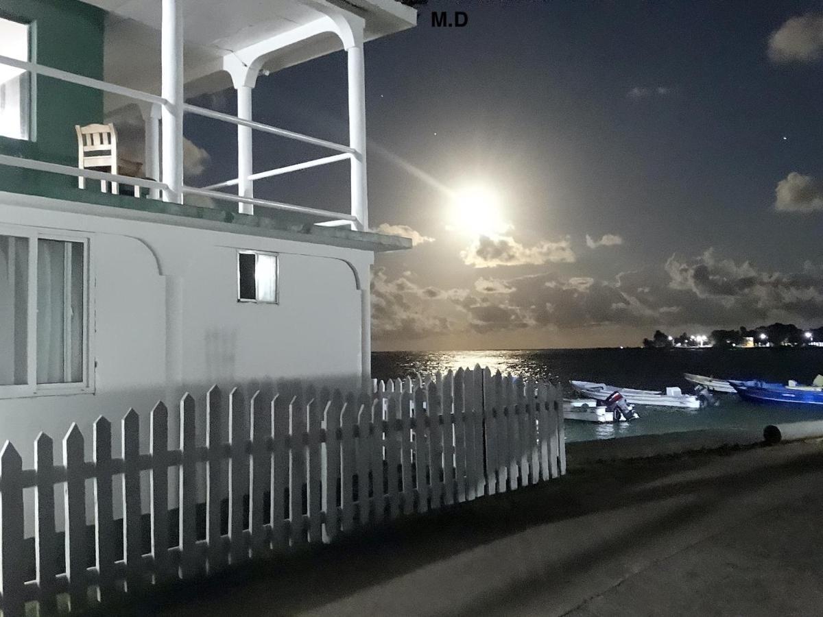 The Wave Hostel Corn Island Brig Bay Exterior foto
